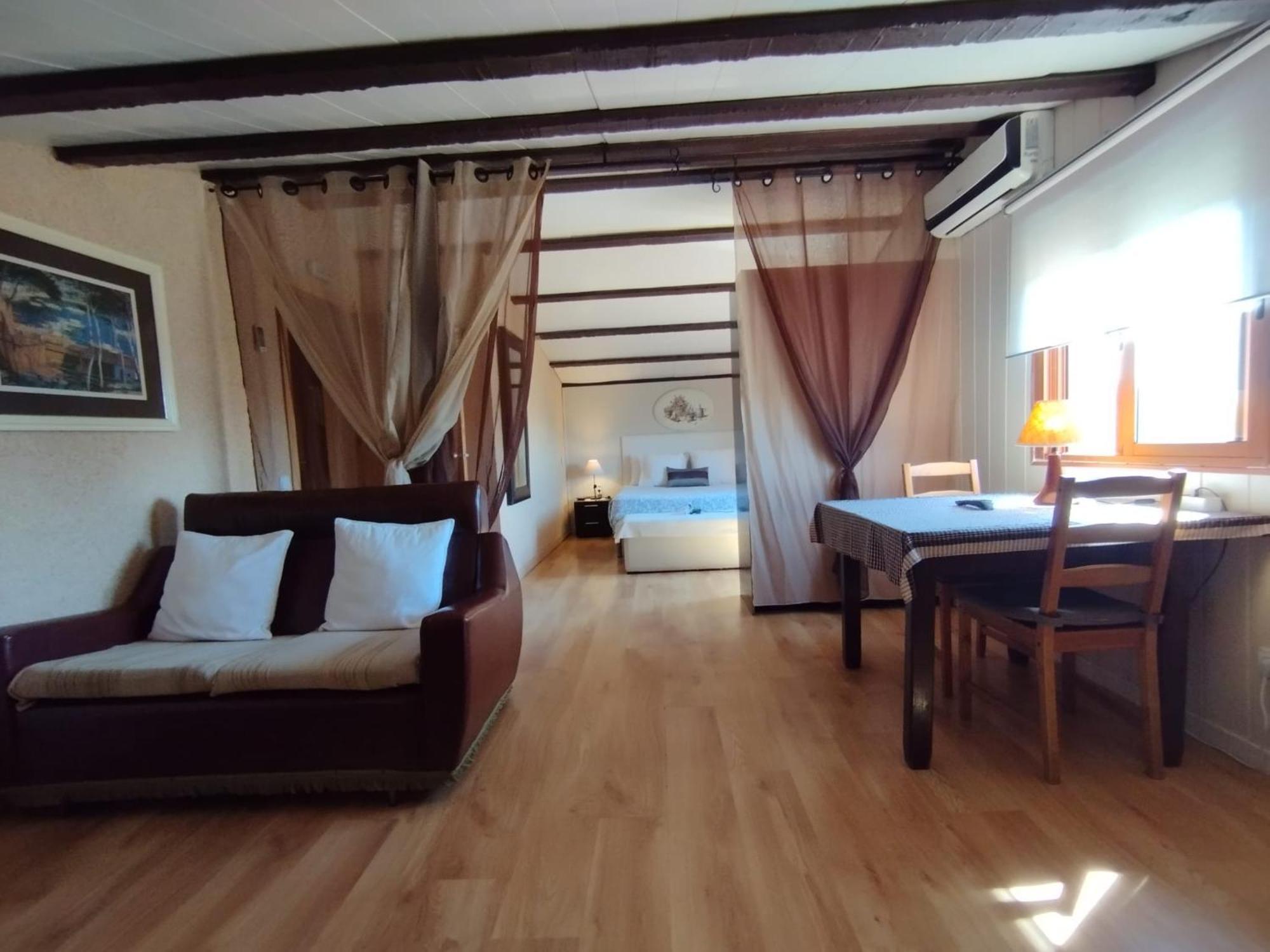 Can Gual Guest House Lametlla Del Valles Exterior foto