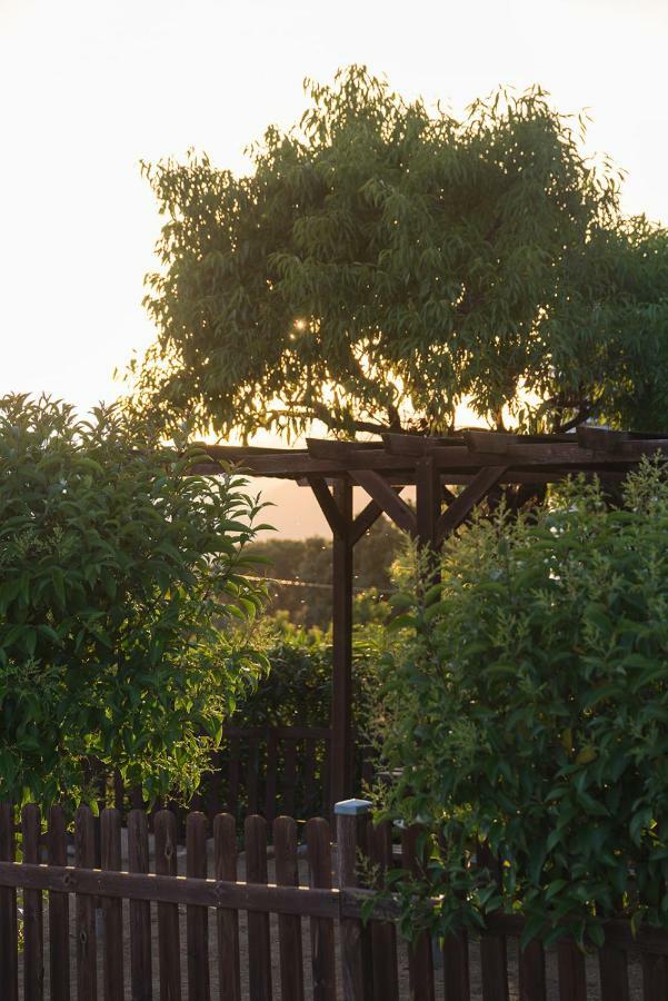 Can Gual Guest House Lametlla Del Valles Exterior foto